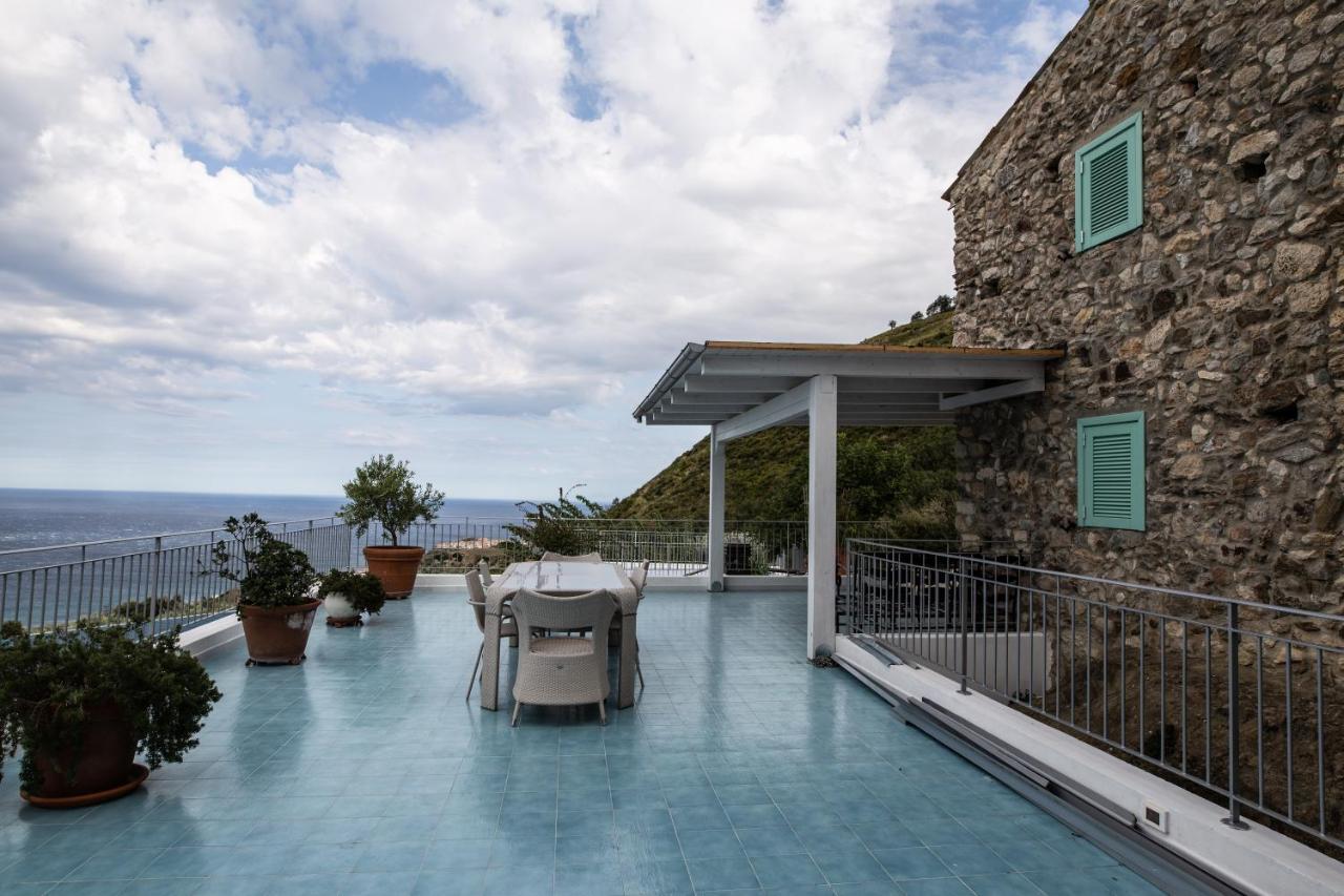 Borgo Rosso Di Sera Resort San Lucido Exterior foto