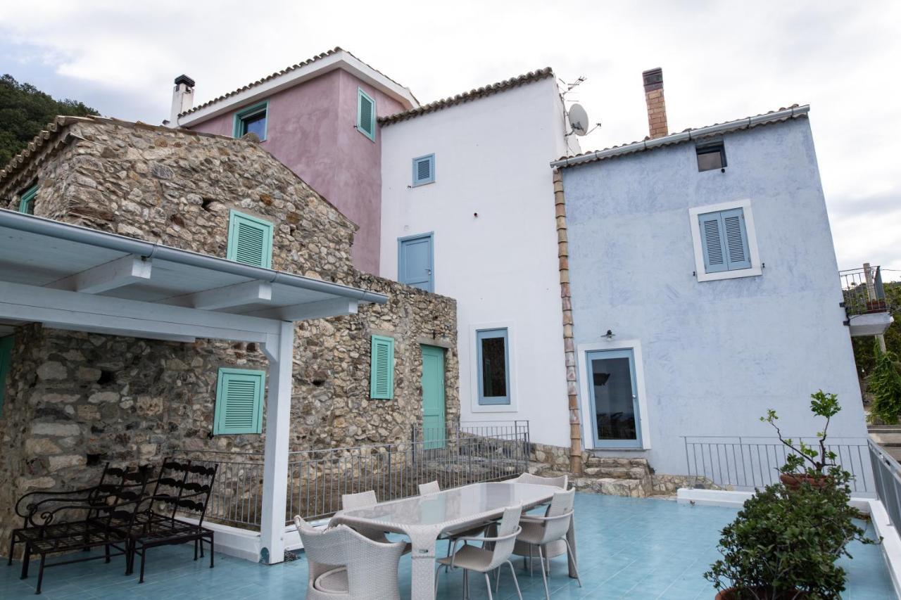 Borgo Rosso Di Sera Resort San Lucido Exterior foto