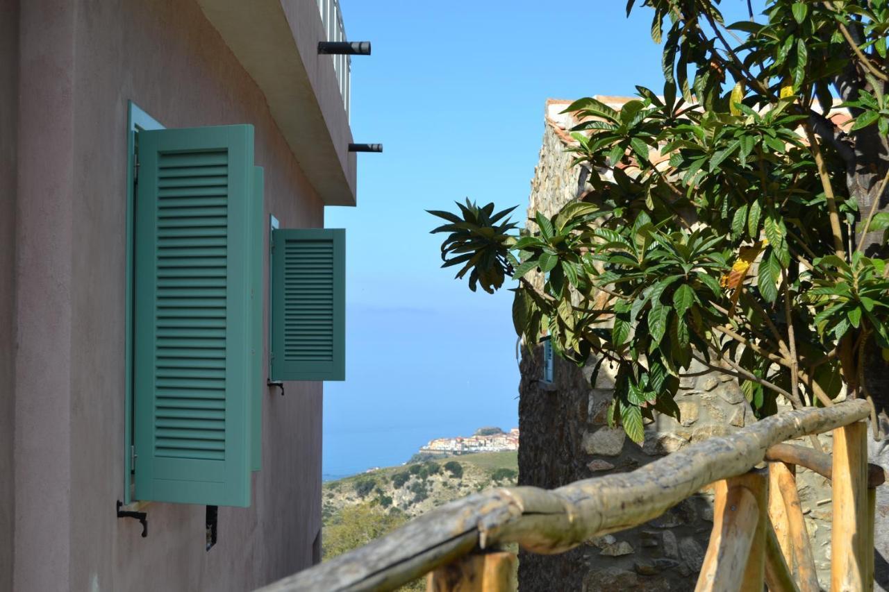 Borgo Rosso Di Sera Resort San Lucido Exterior foto