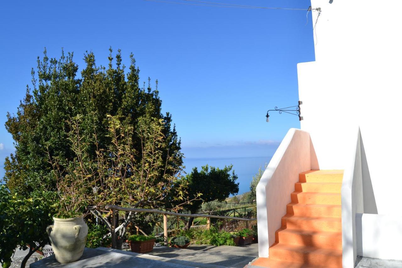 Borgo Rosso Di Sera Resort San Lucido Exterior foto
