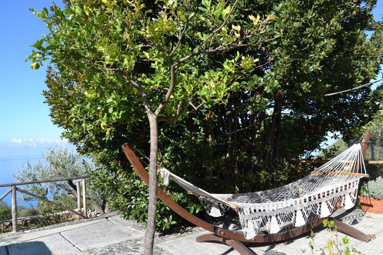 Borgo Rosso Di Sera Resort San Lucido Exterior foto