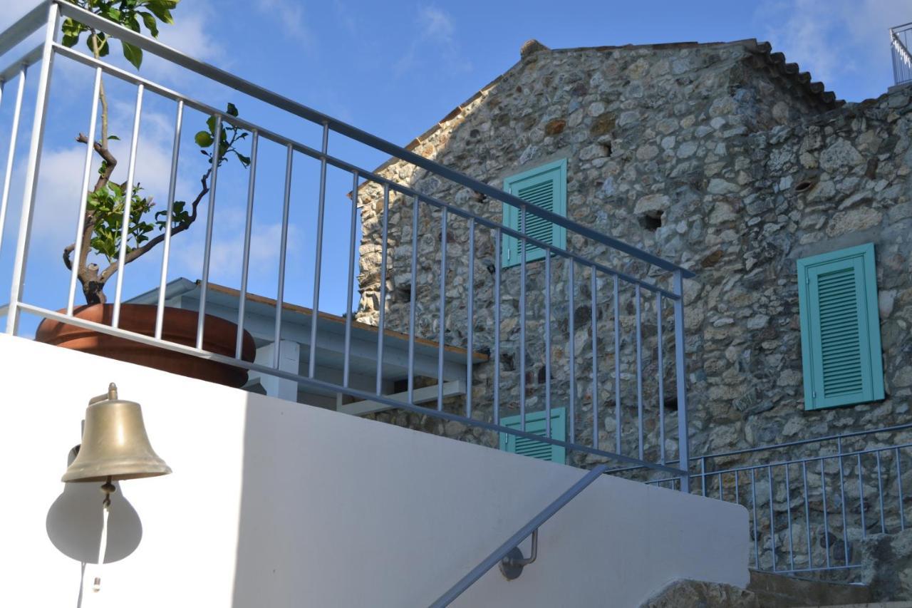 Borgo Rosso Di Sera Resort San Lucido Exterior foto