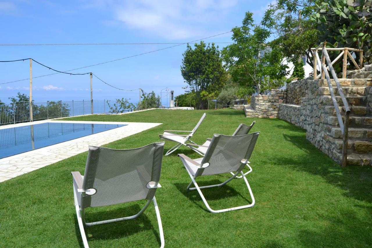 Borgo Rosso Di Sera Resort San Lucido Exterior foto