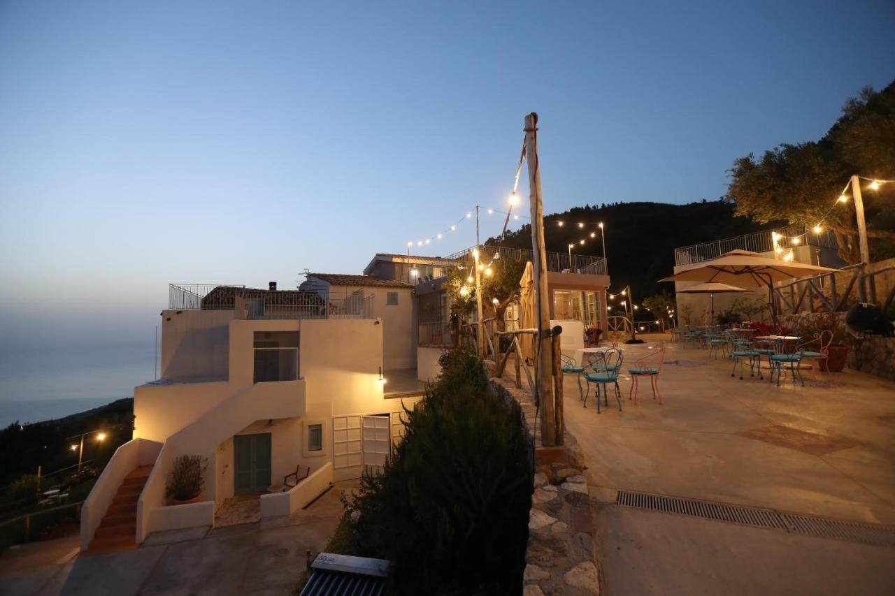 Borgo Rosso Di Sera Resort San Lucido Exterior foto